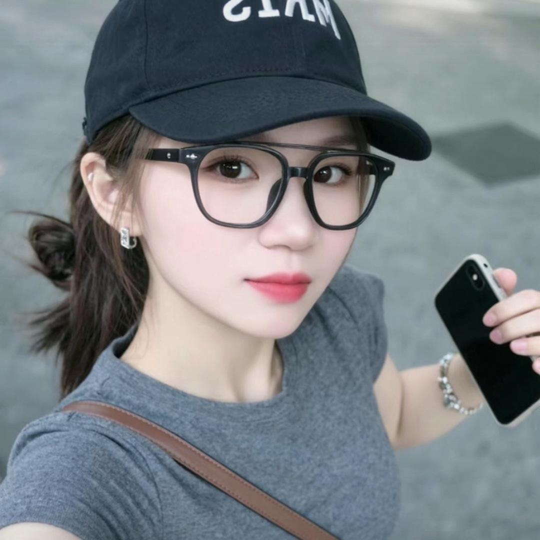 ᥫᩣ李࿆෴🌙笑笑