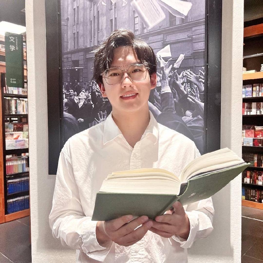 朱一学长（社恐版）