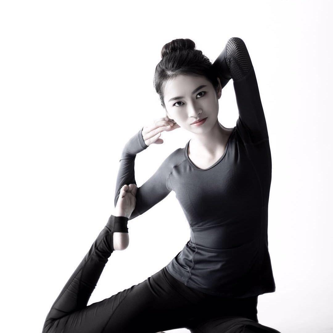 yoga莹莹