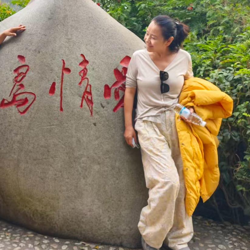 褚楚（可以冻人🤣）