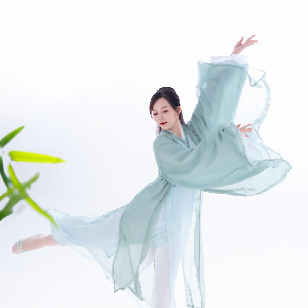 小艺老师成品舞教学