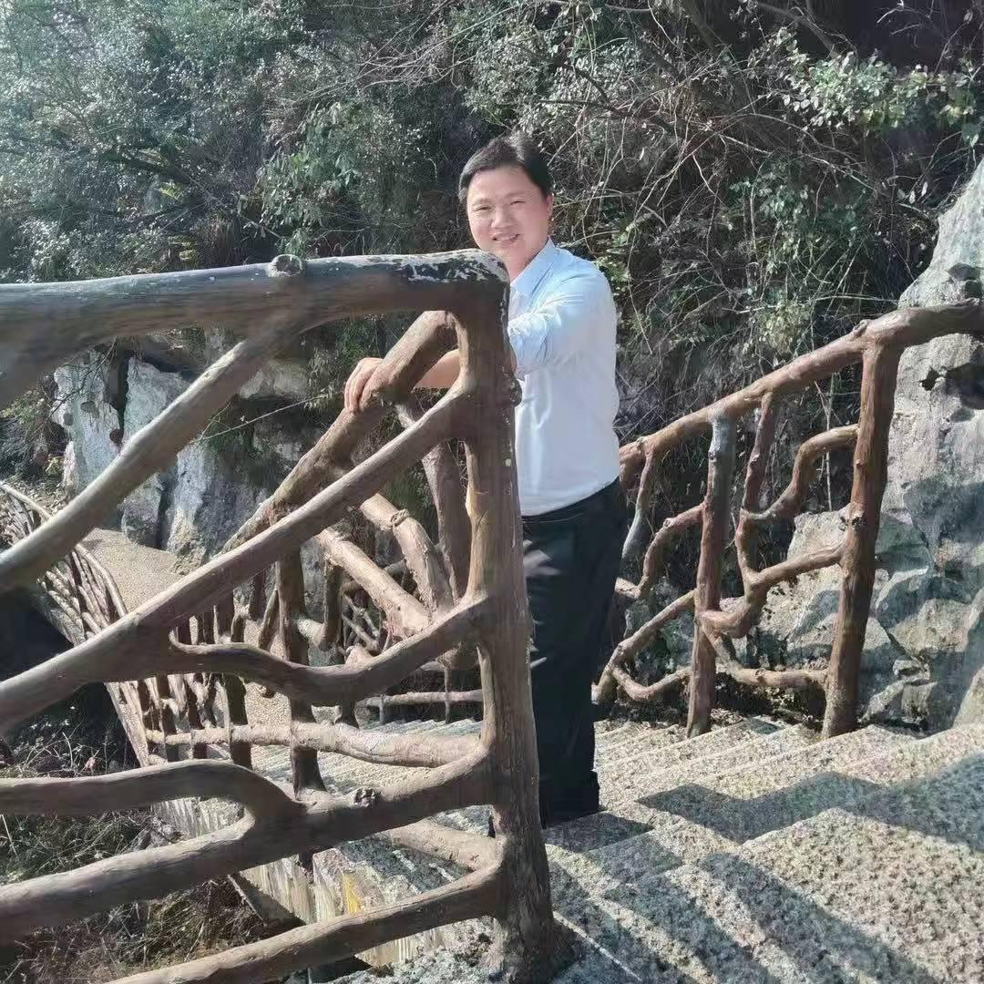 二哥钓鱼