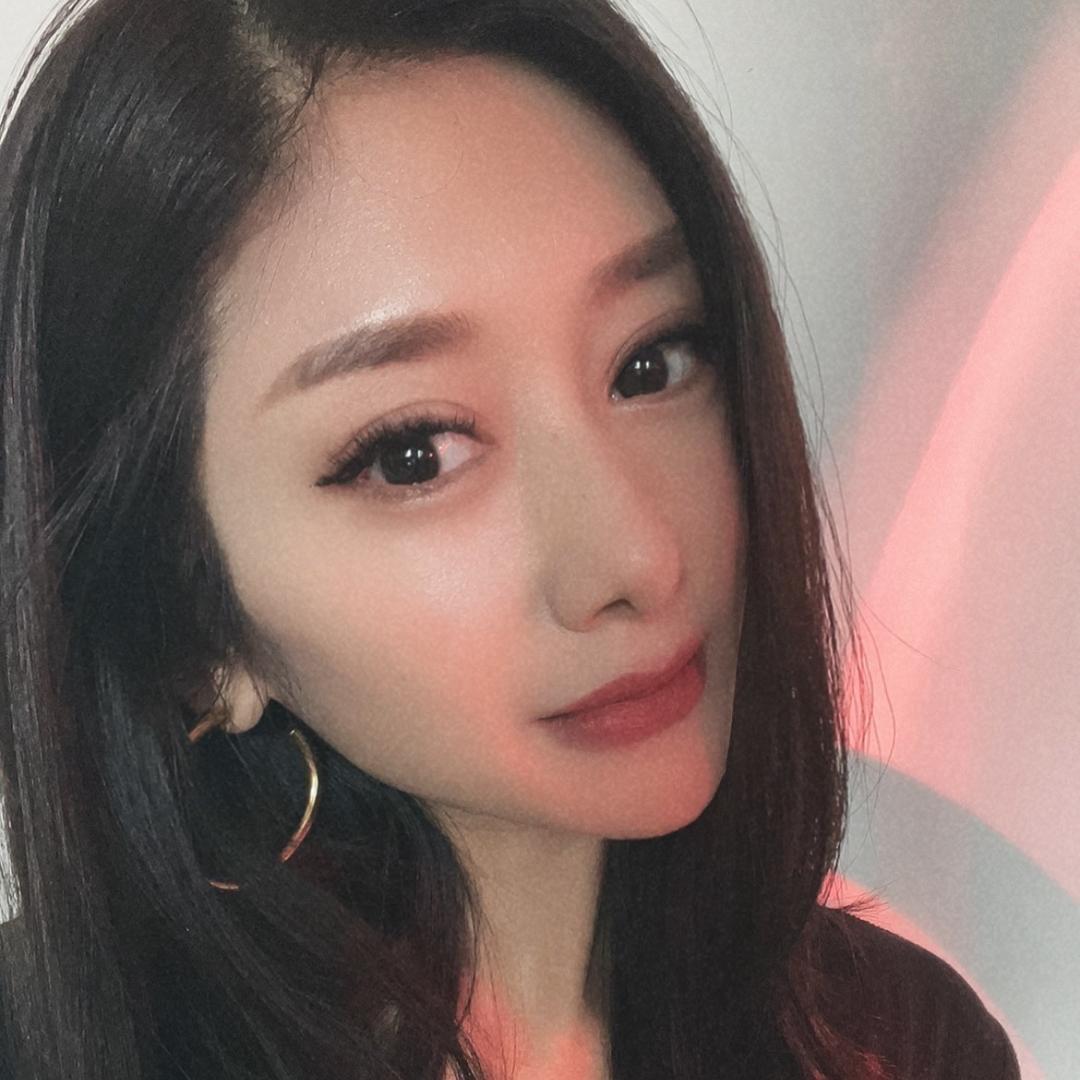 何浪浪👑