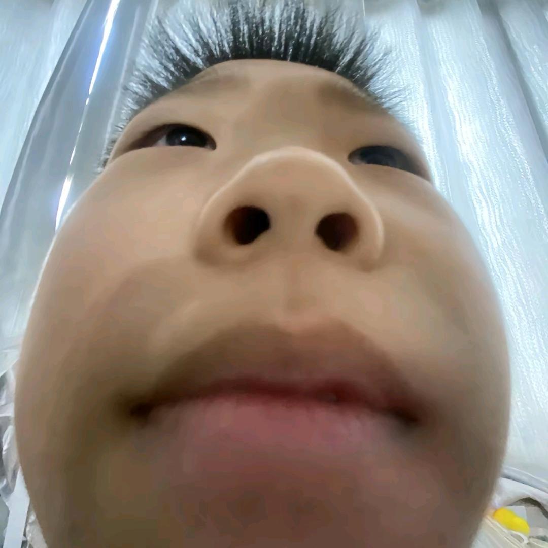 凌晨.