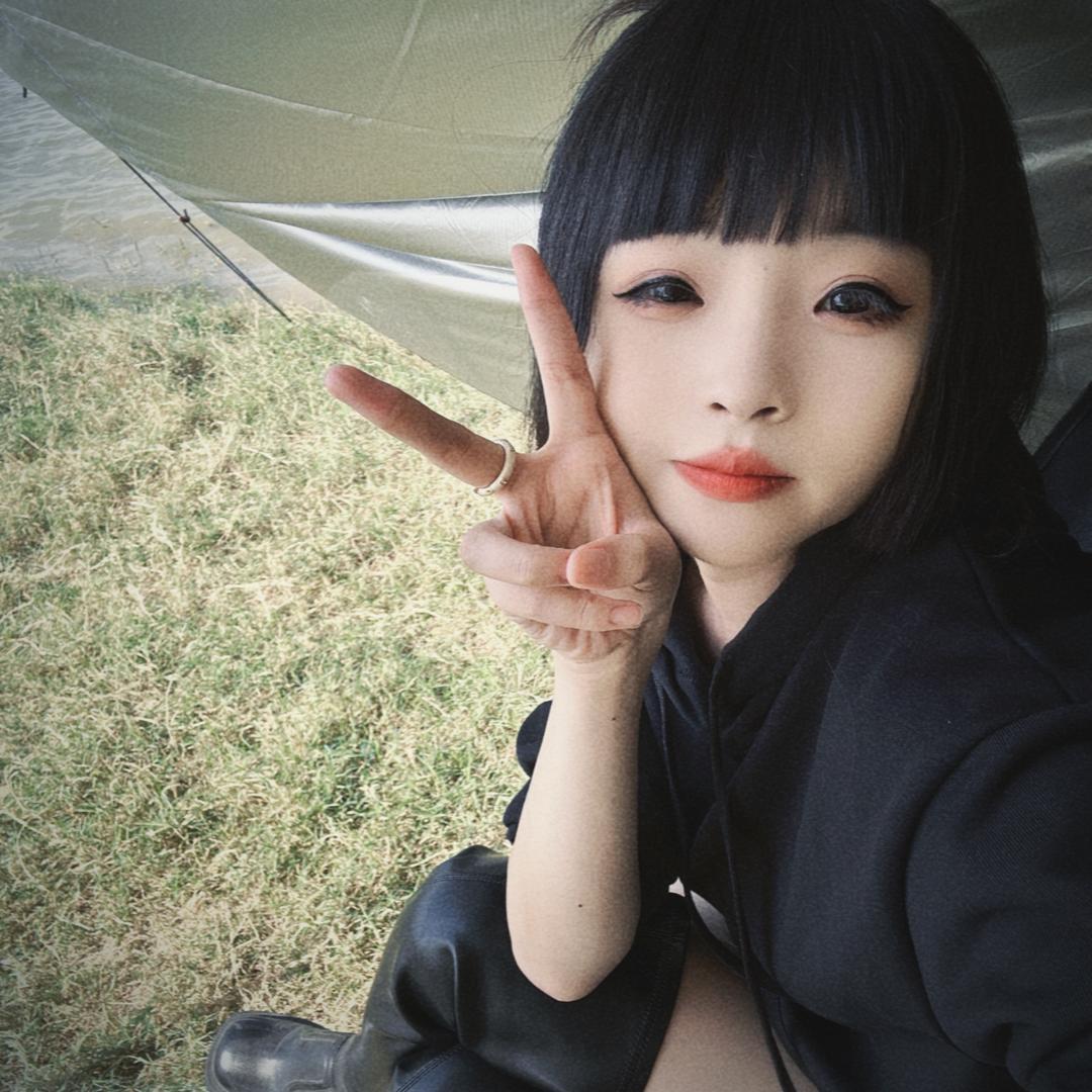 小张吃吃