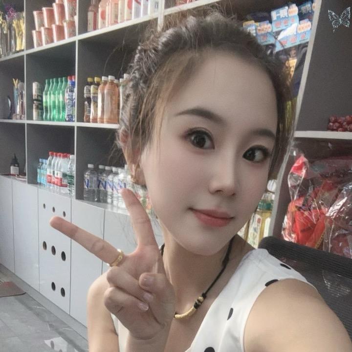 曹莓可爱多