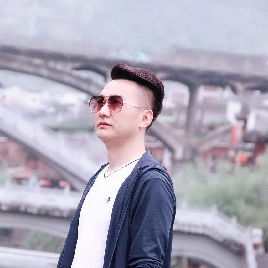 爱跳舞的磊哥