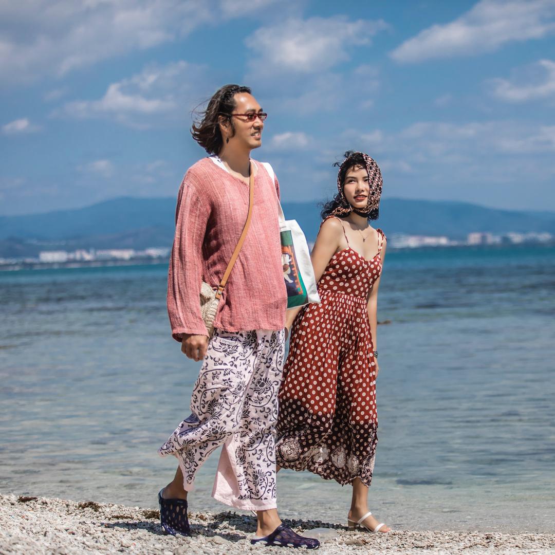 长毛与卷毛的海岛生活