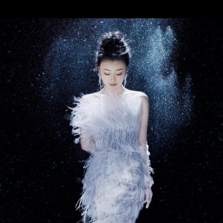 青海彩英