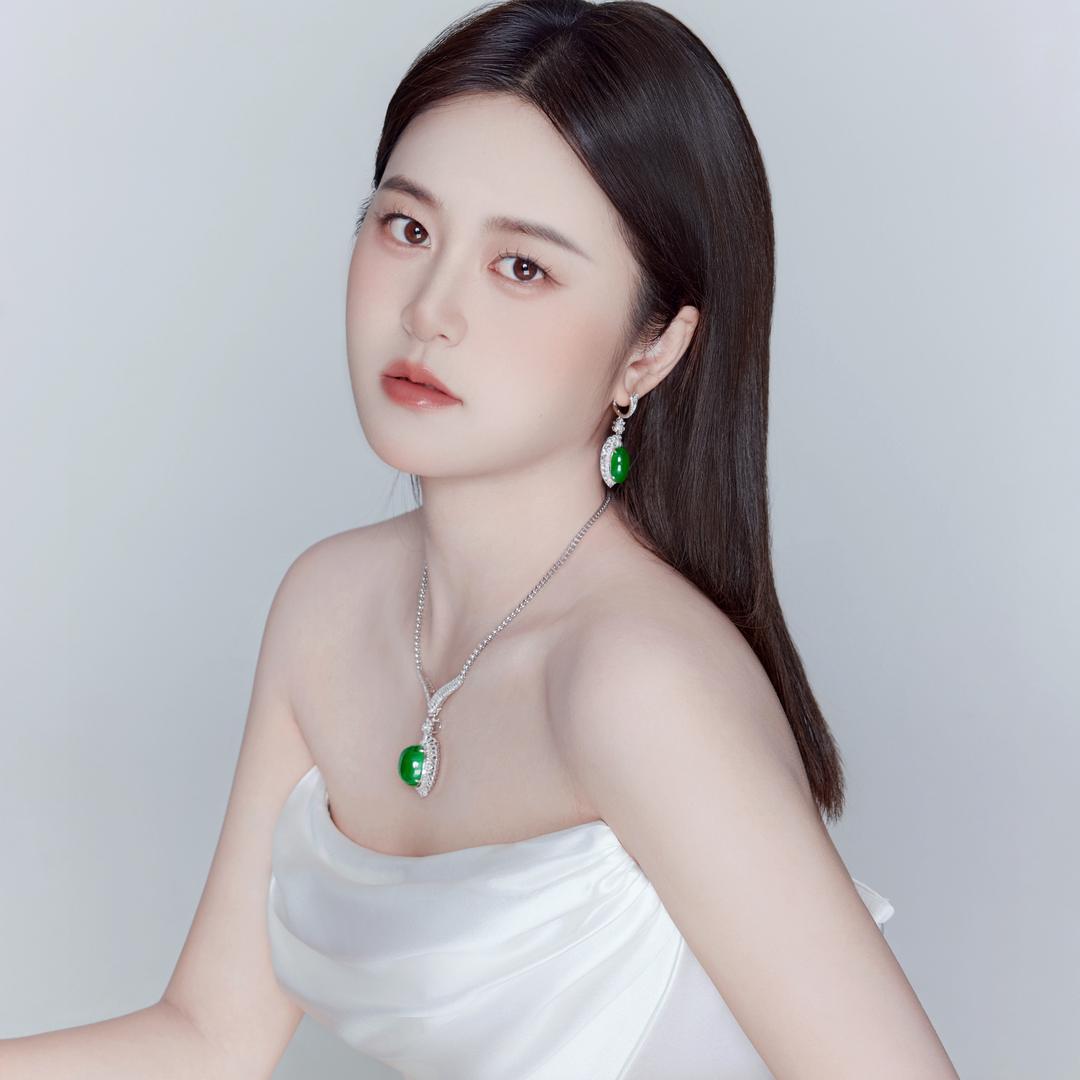 藏珑翡翠.萌萌