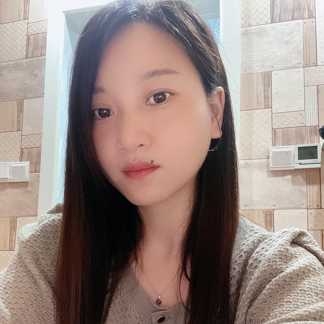 张英英