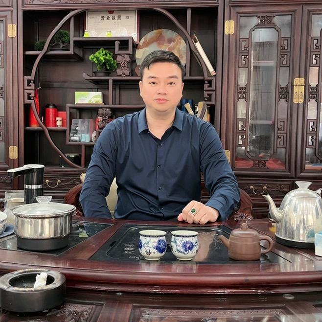 亮同学