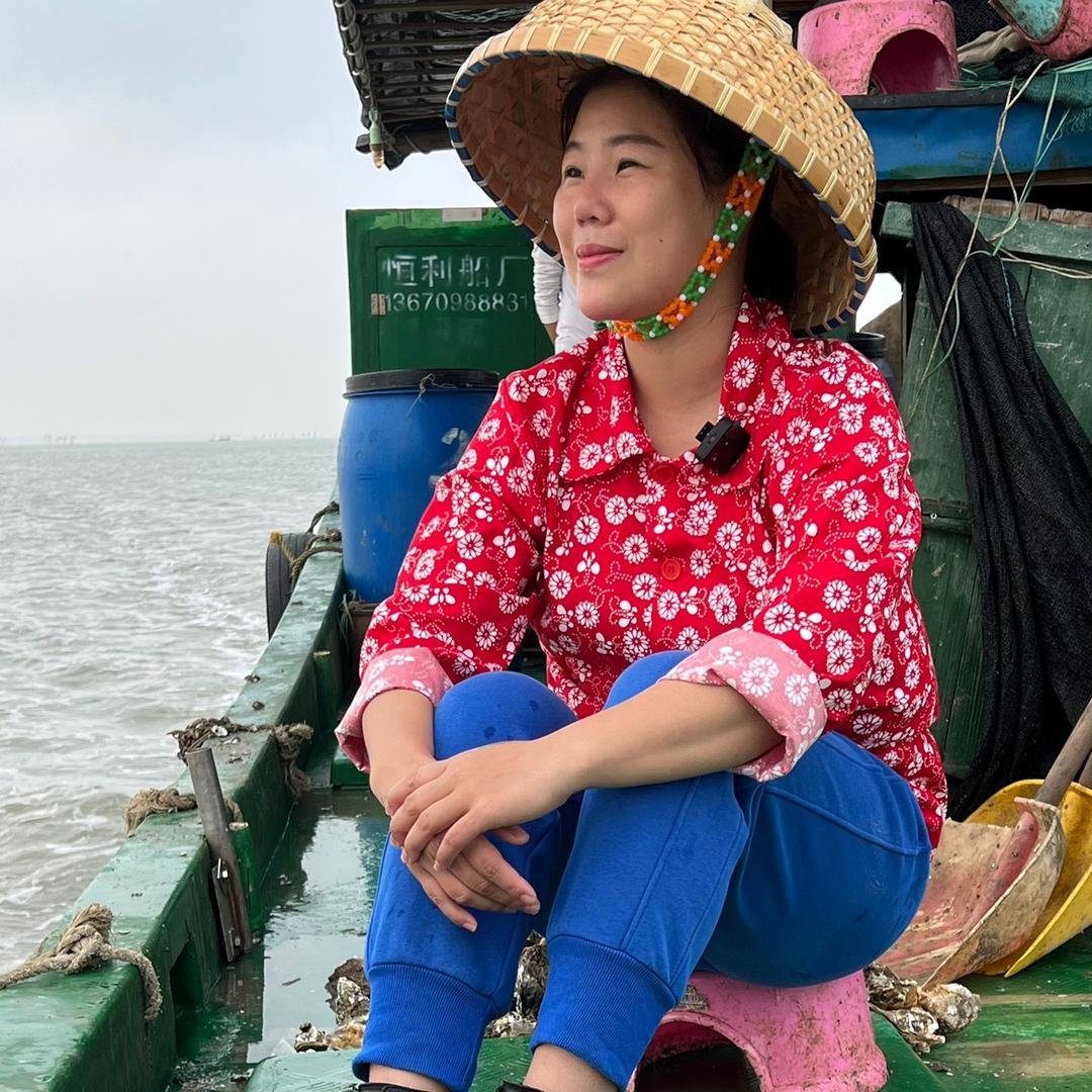 表姐表弟的海边生活