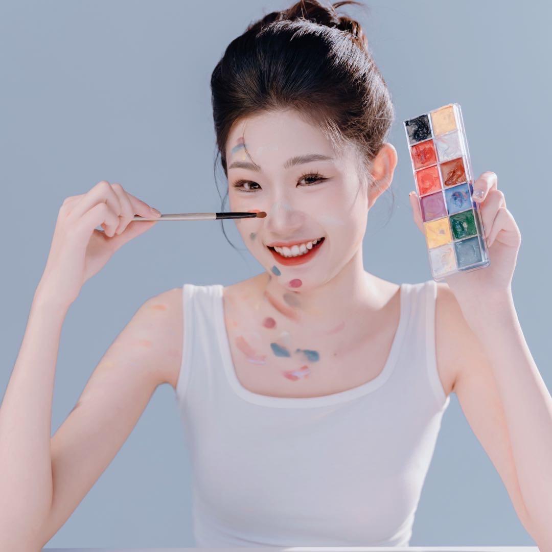 安美婚纱化妆师橙子