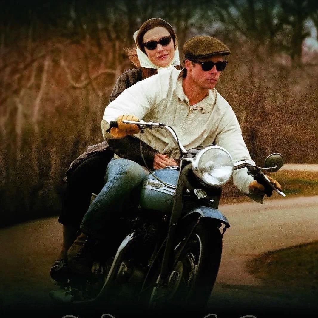 你干什么瞪着眼睛看着我