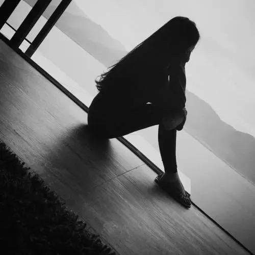 悦澜庭营销经理&娅娅