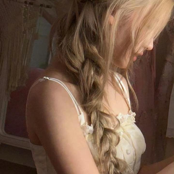 爱吃火鸡面的女生没烦恼不疯癫