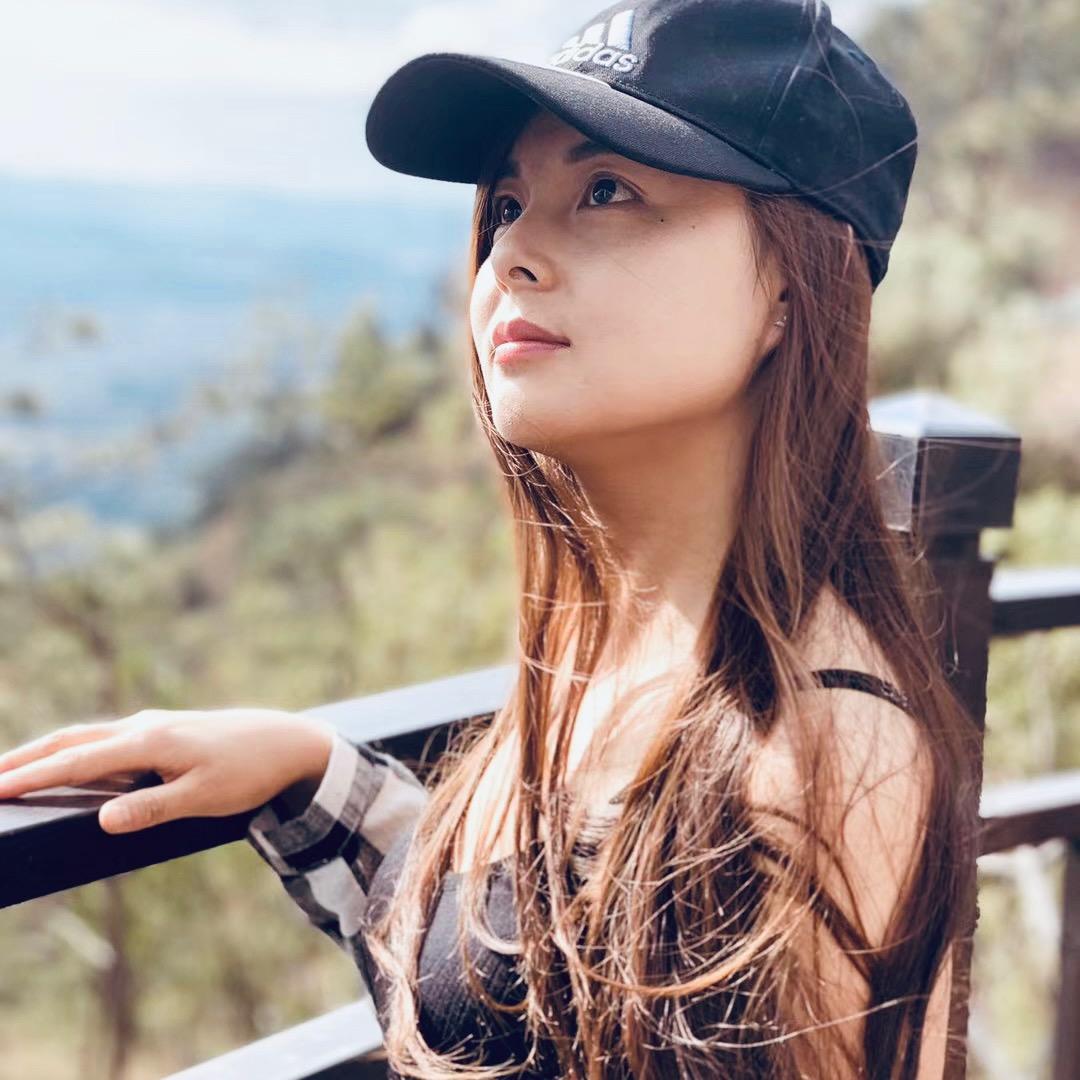 卖电脑的小布丁