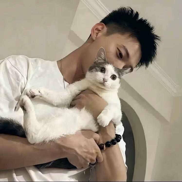 小飞💃