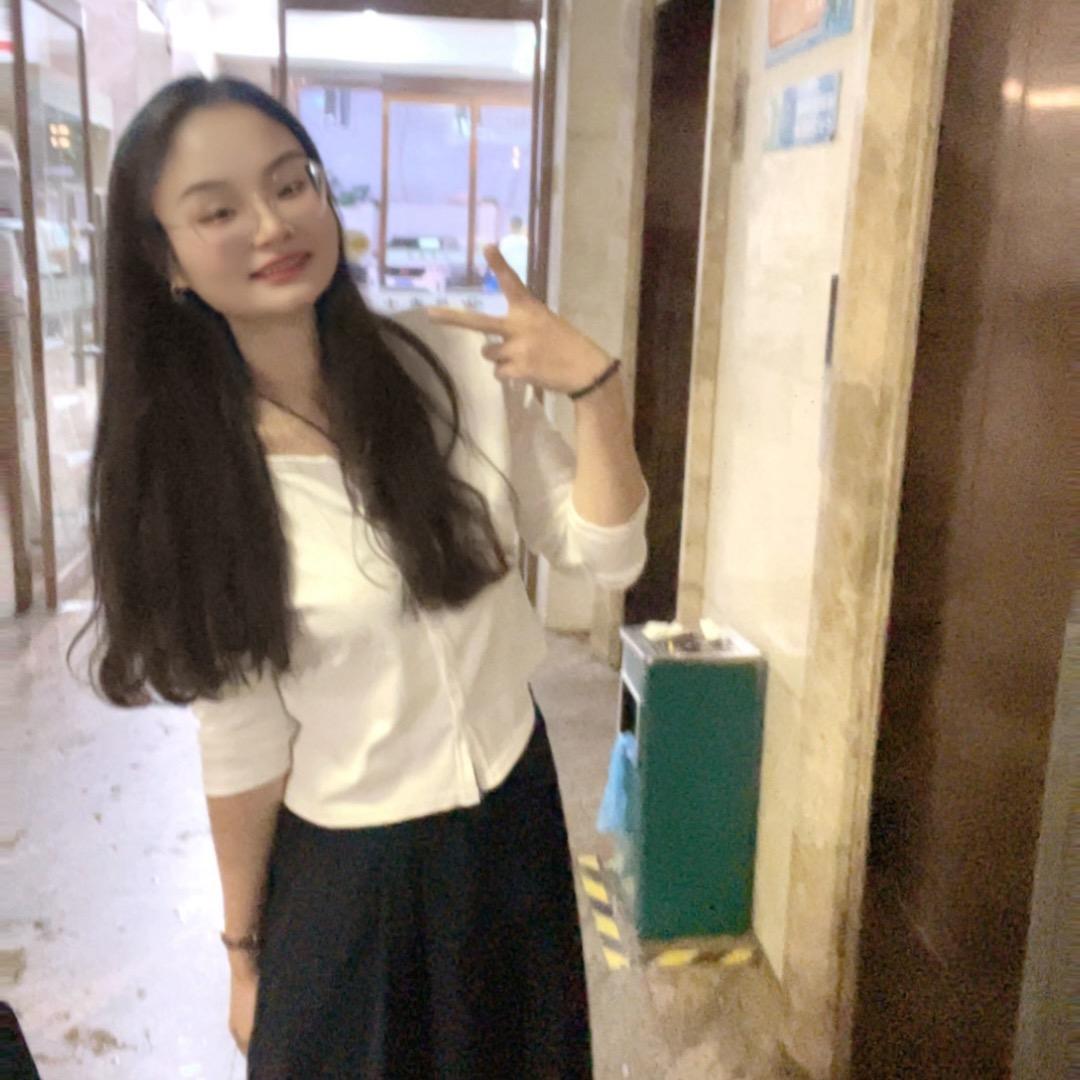 是菜菜💋（已瘦80斤)