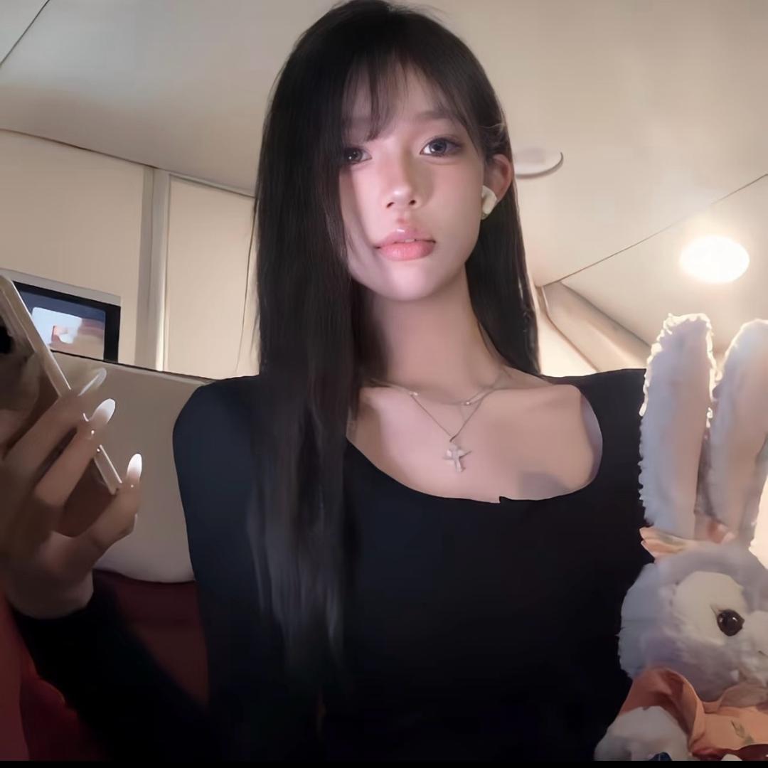 小u梨.