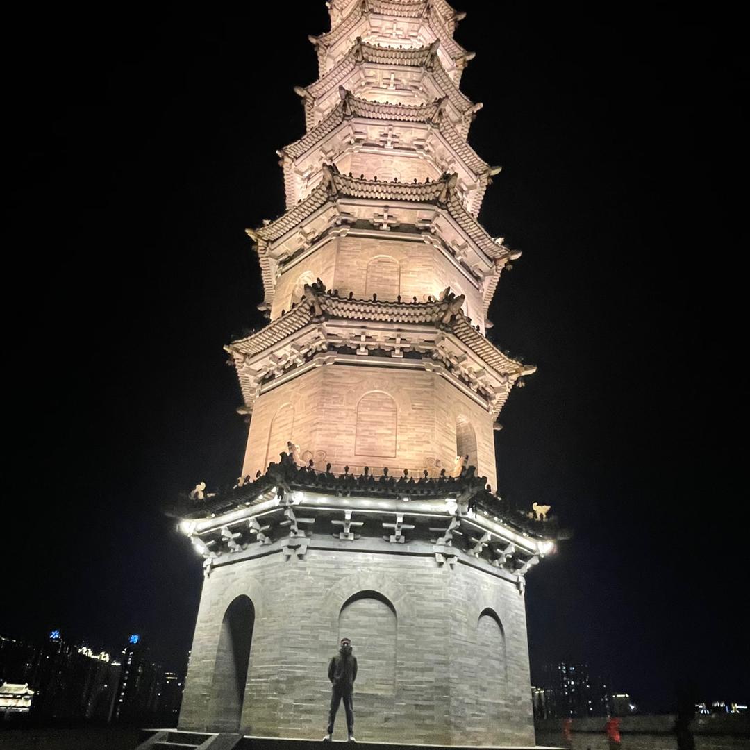 張..»
