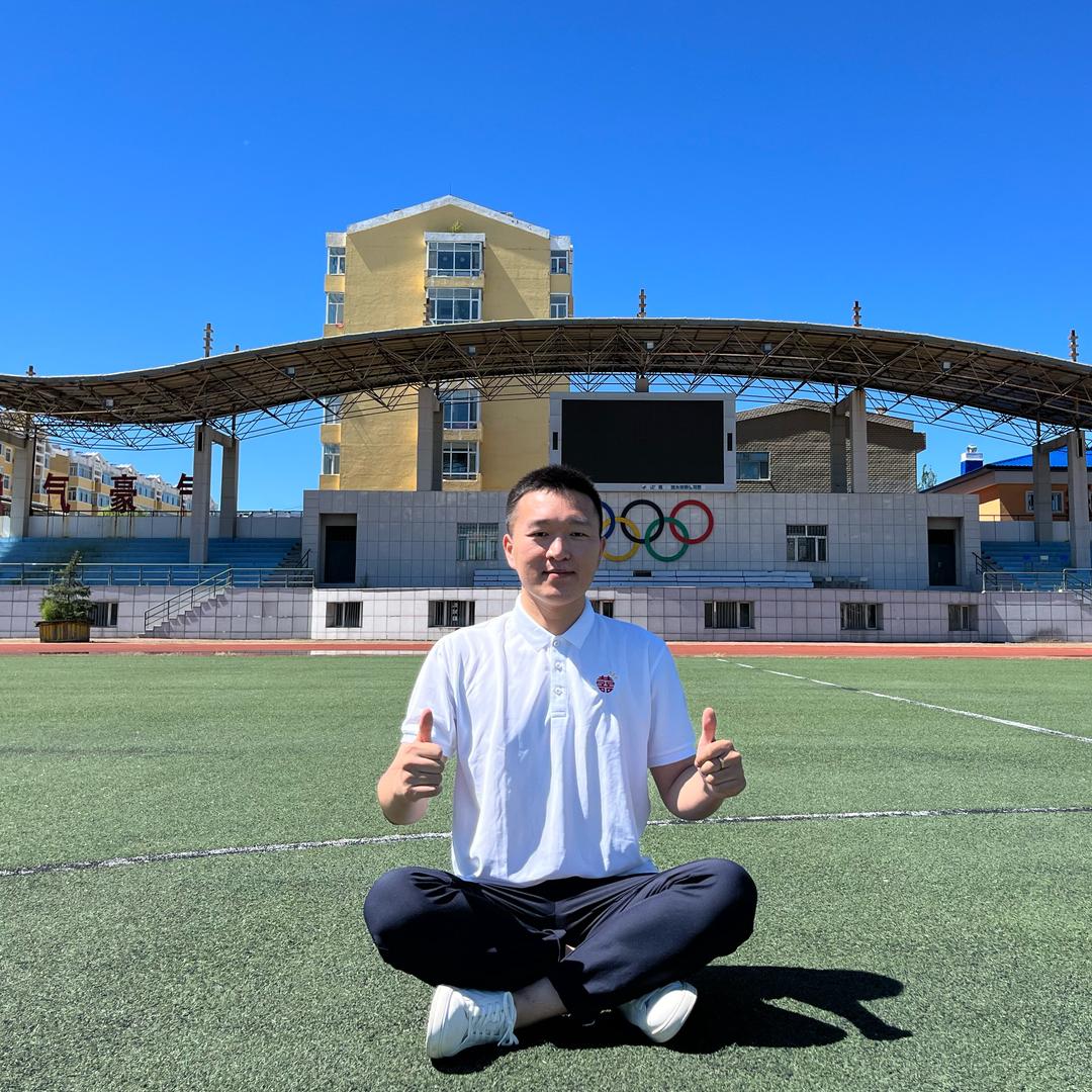 孟钖来啦