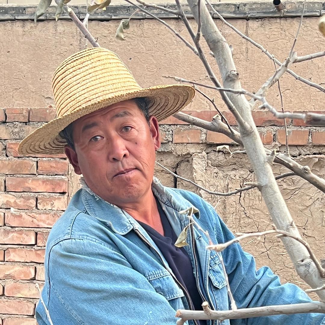 青城古镇农民老顾