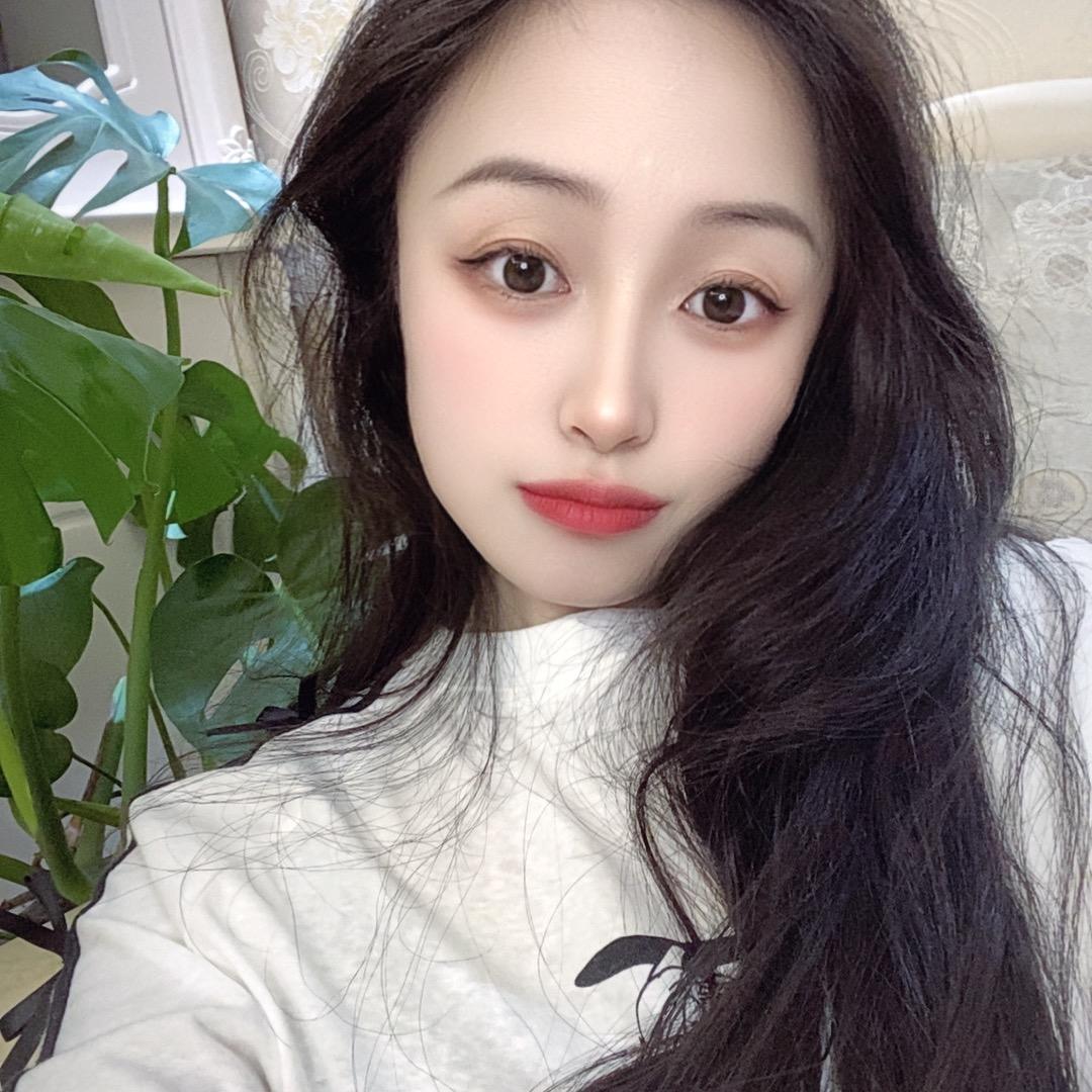 建湖设计眉毛的•微微