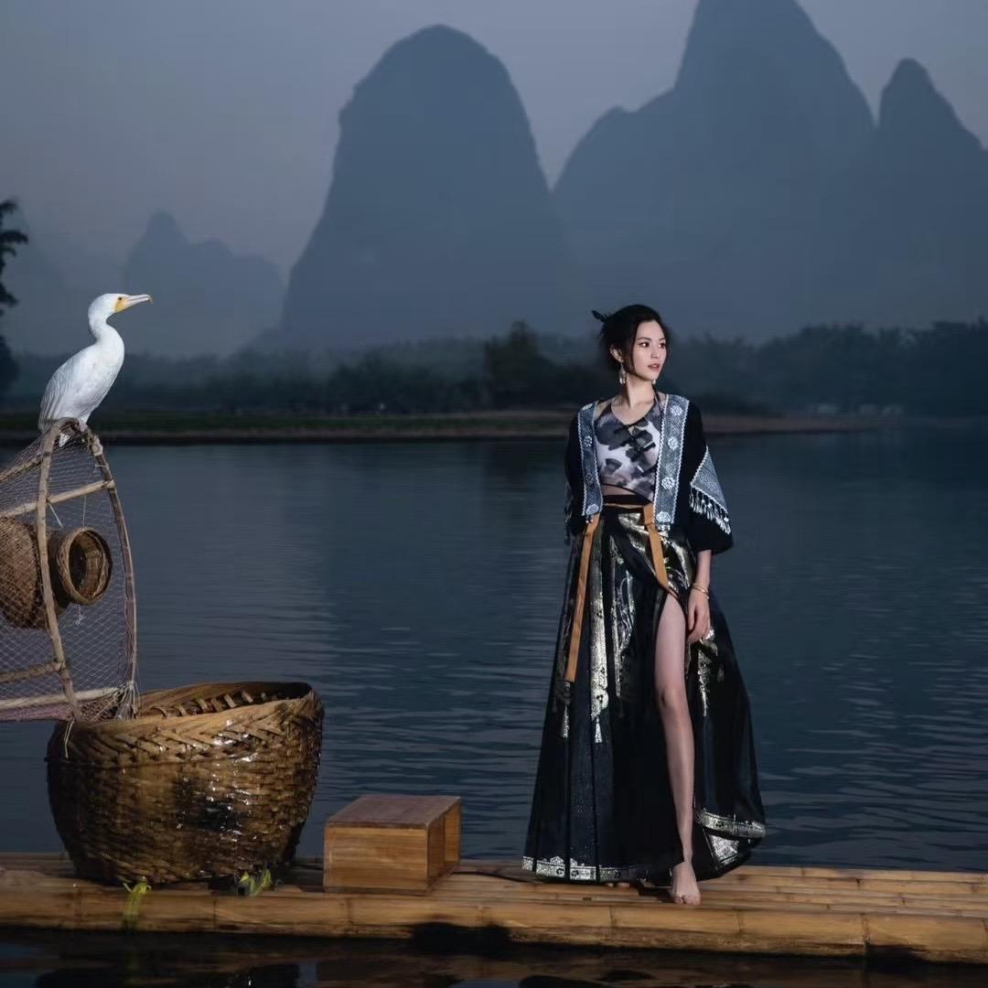 杨文文奢服