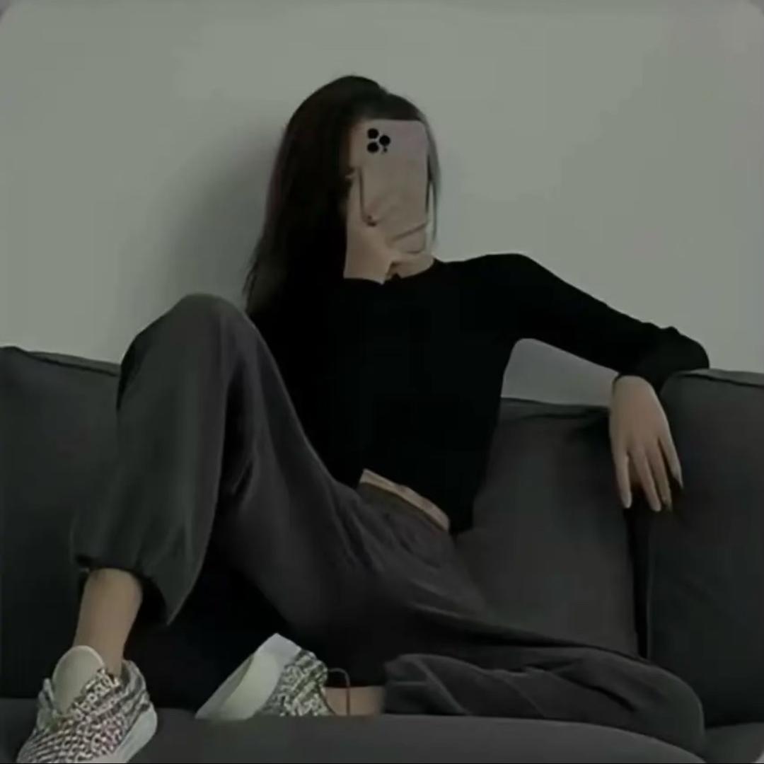 是小灰灰呀🤪