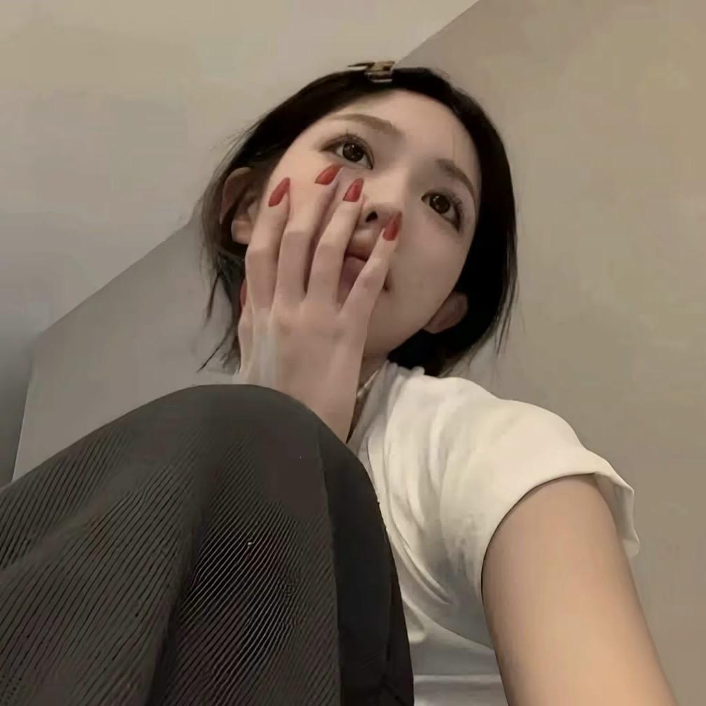 人叼嘴不甜