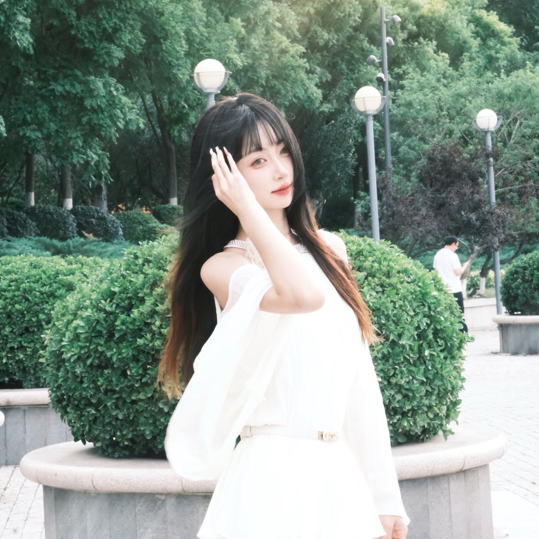 @  🐰