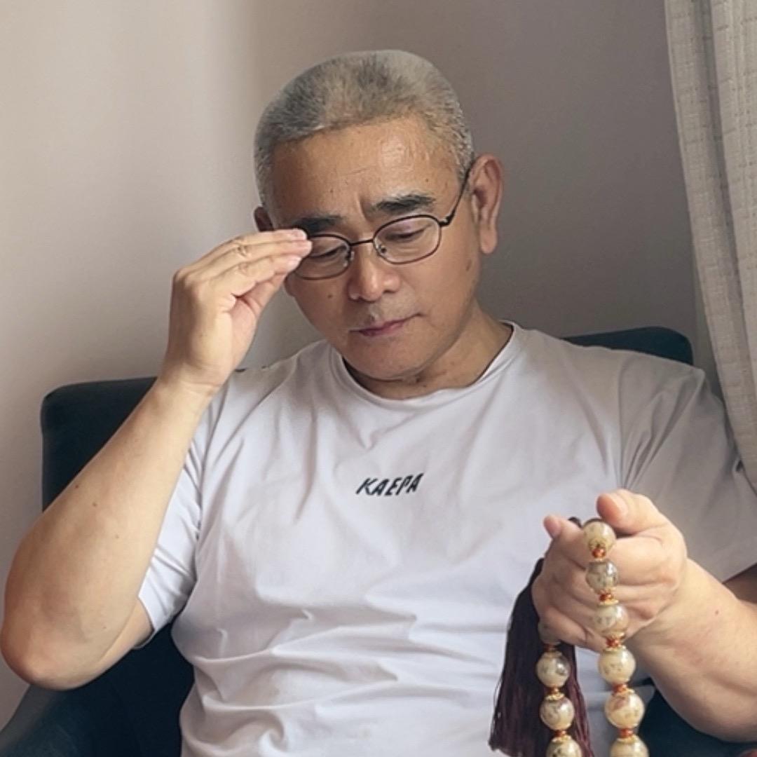 爱健身的好大叔
