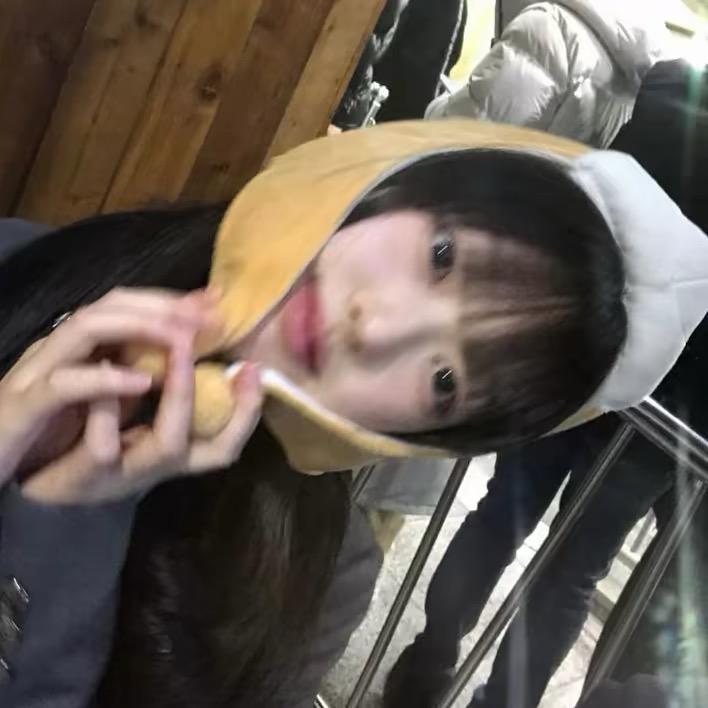 180社恐内向腼腆害羞文静小女孩