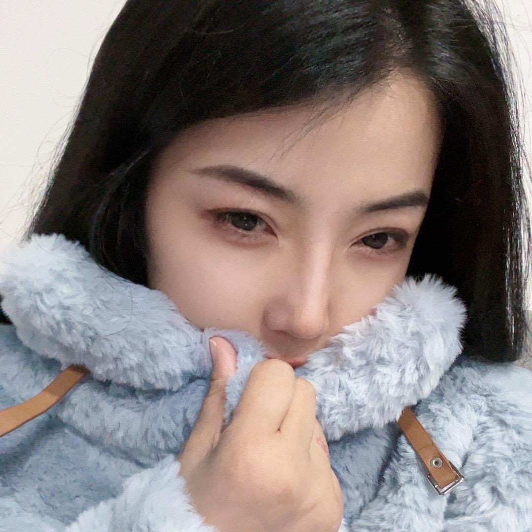 静静小妞