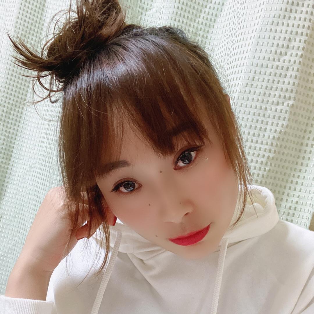 丽娜在日本