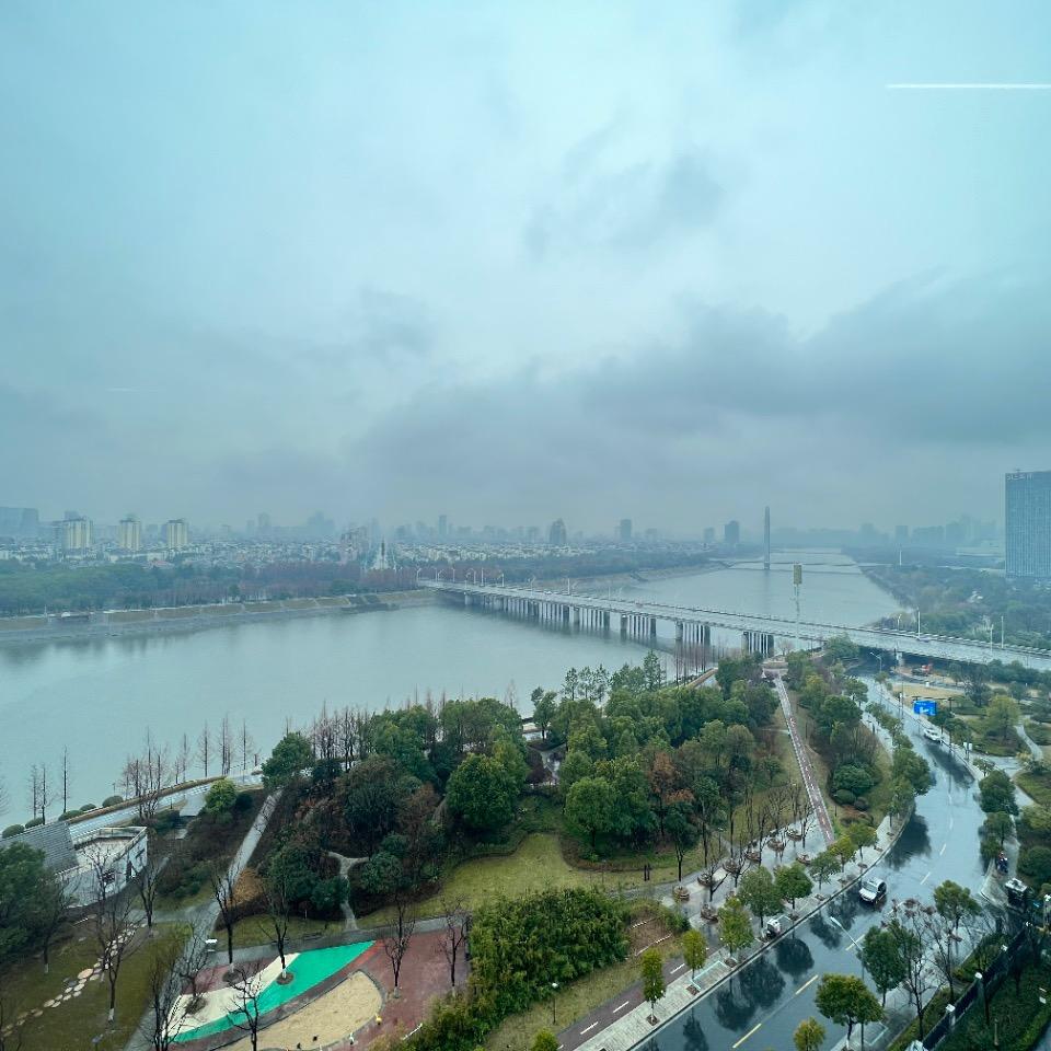 房弟弟