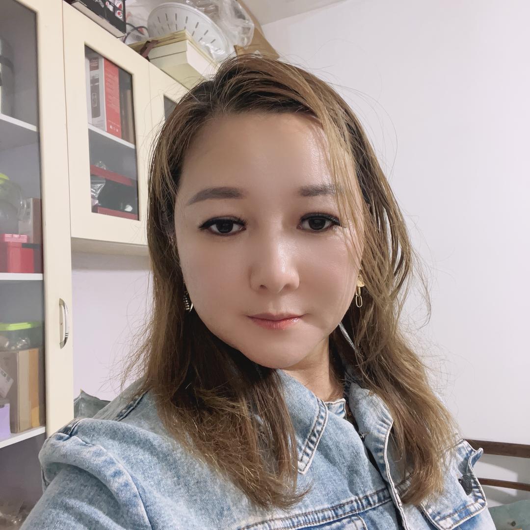 艳儿🎤晚上22：08分开首播了