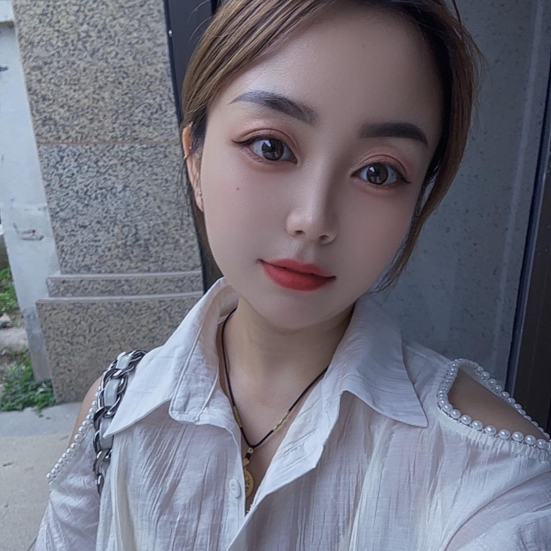 ღ᭄做美缝得小姐姐。