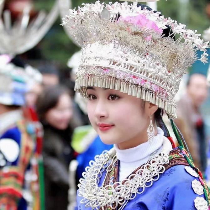 苗妹杨沐贤