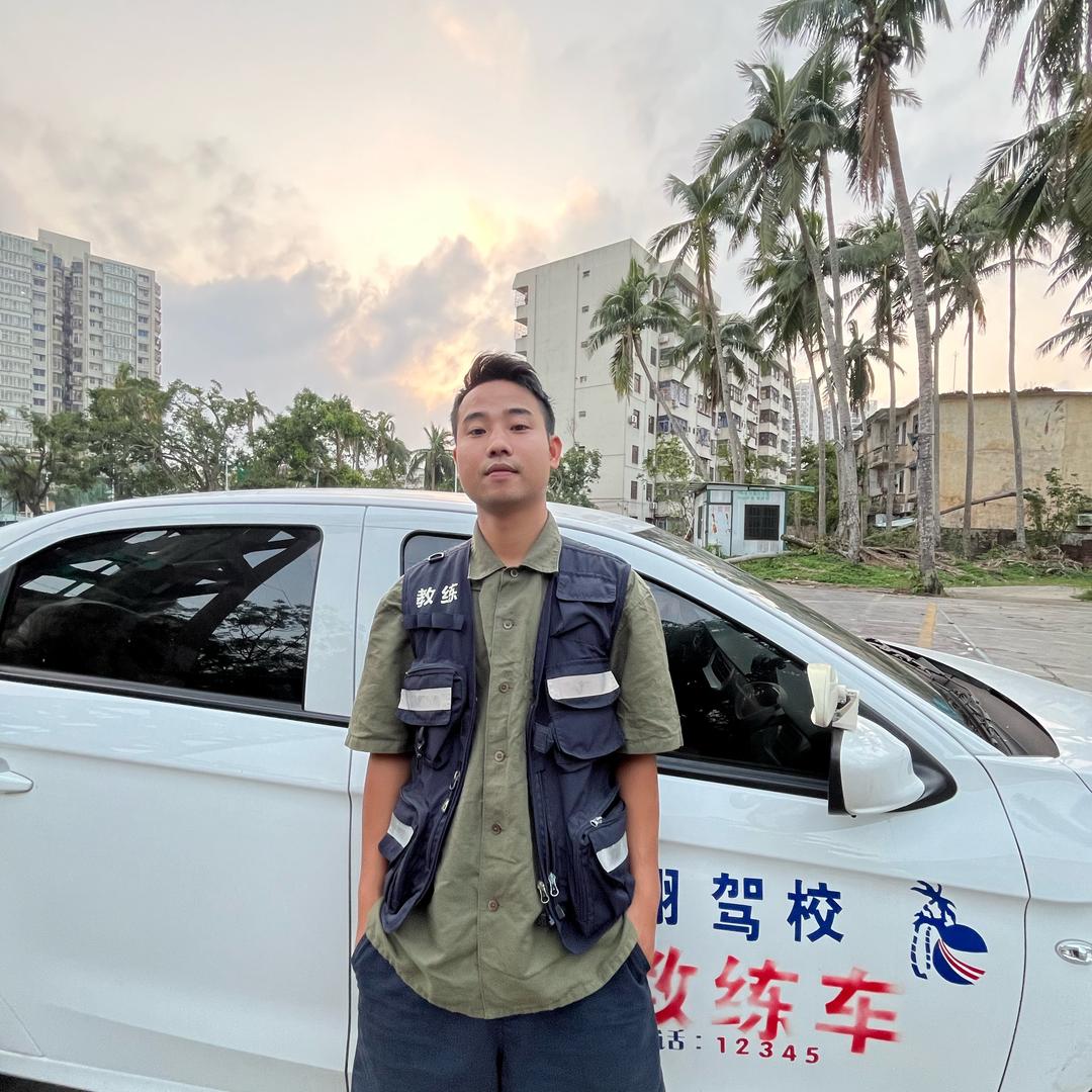 海口驾校阿伟教练