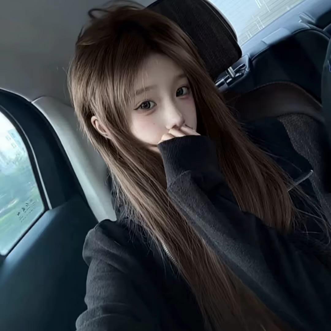 Cc.🦋