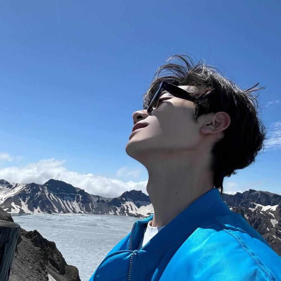 轻舟已过万重山