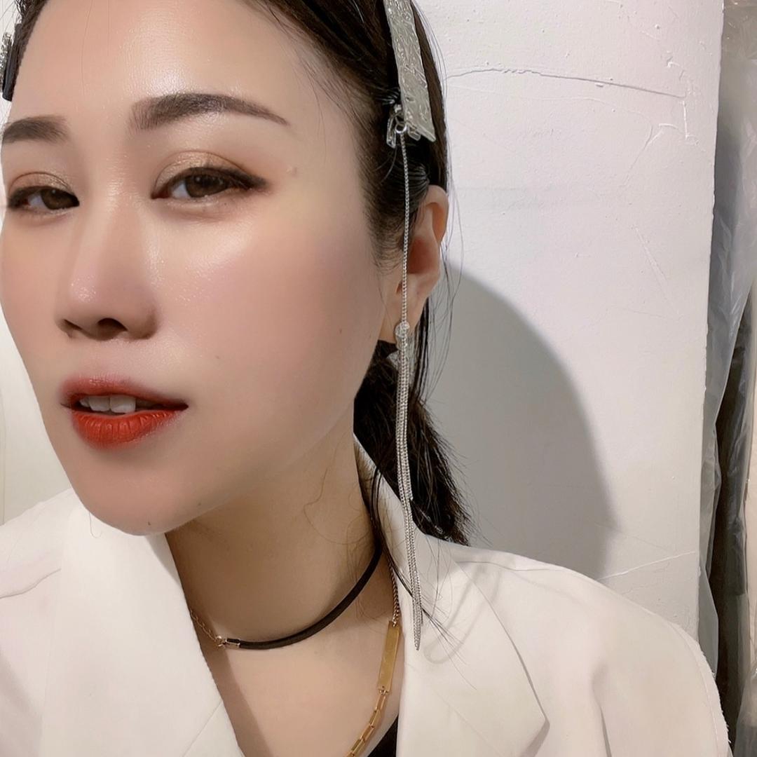 阿茹 服装 AR 主理人