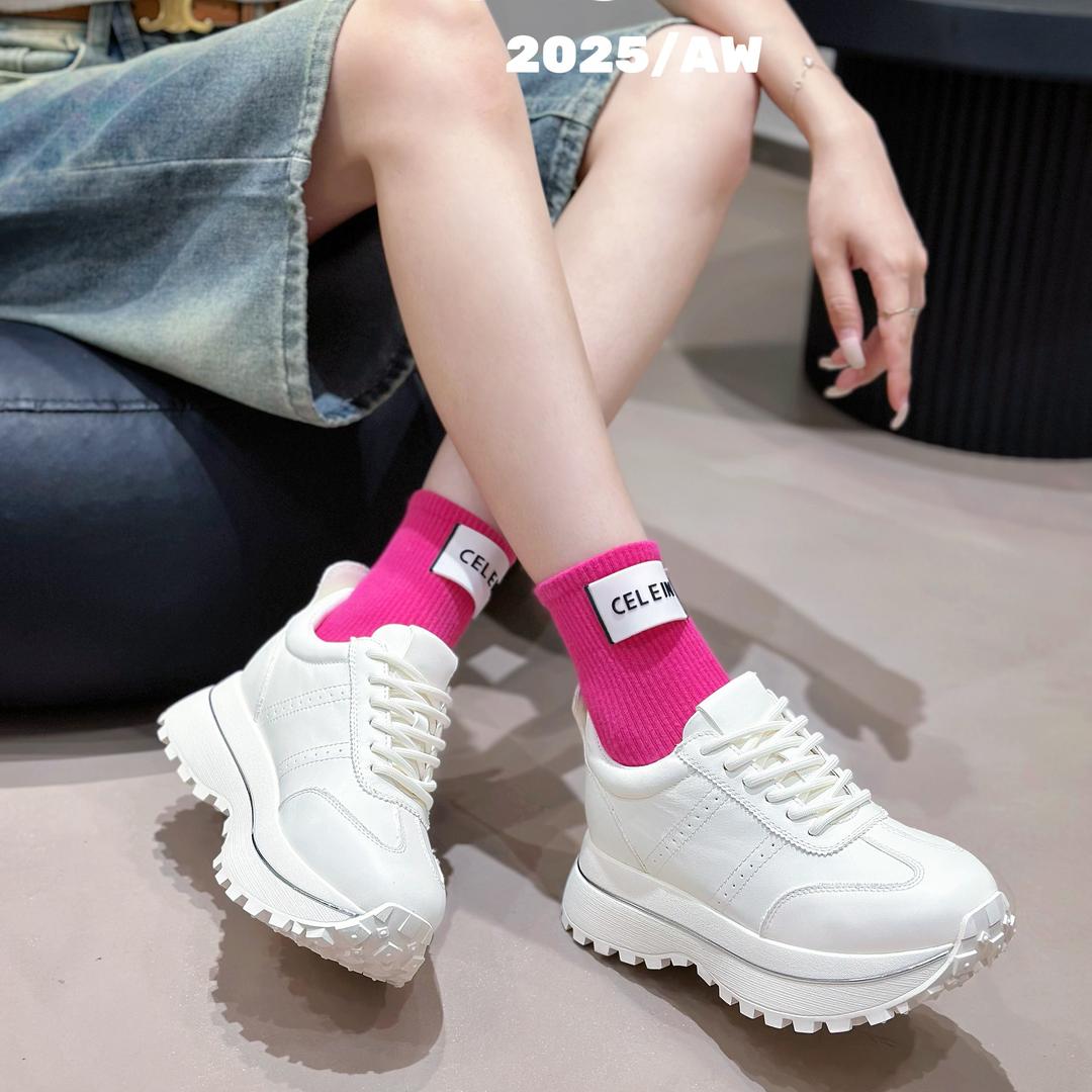 传兴妍休闲女鞋工厂