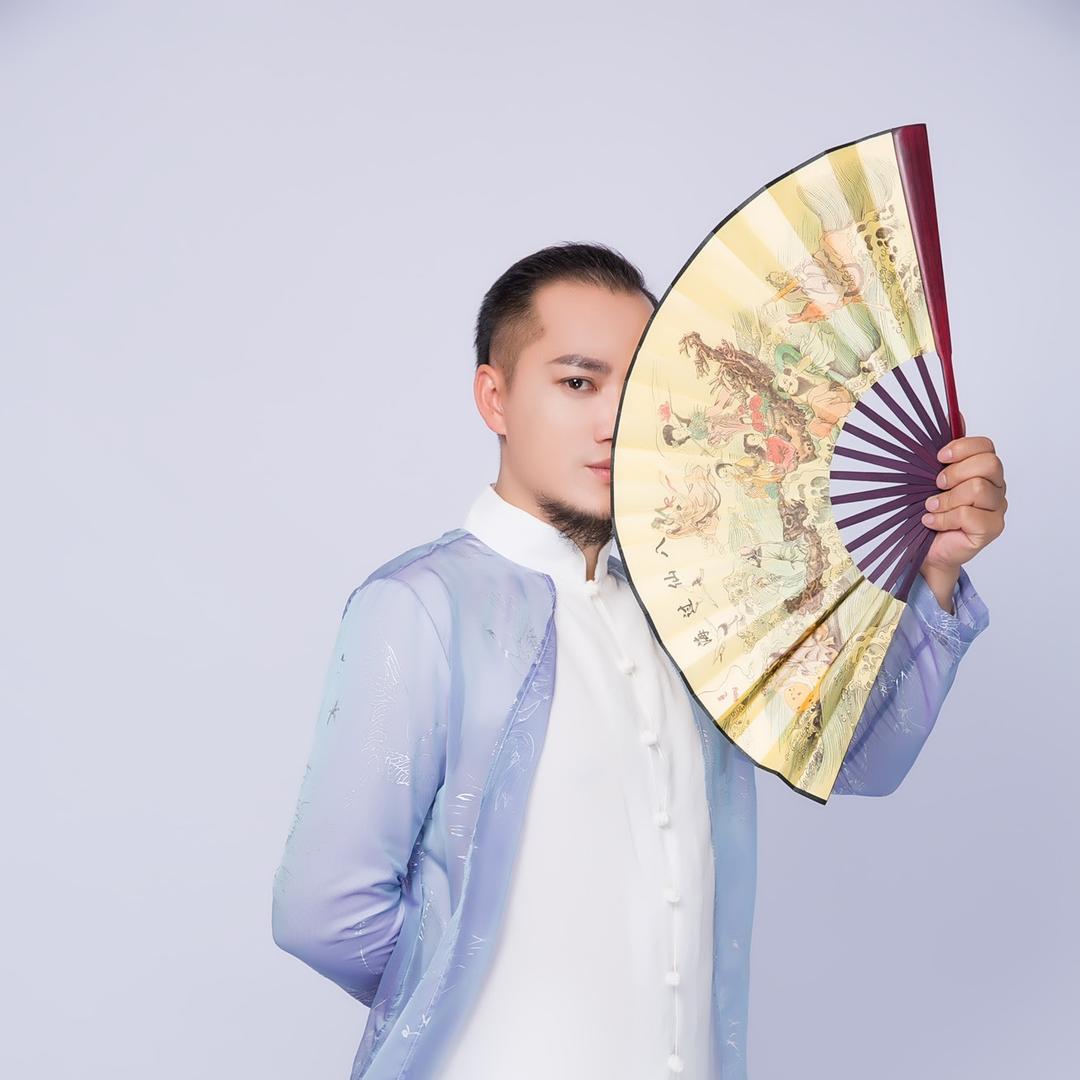 摸金