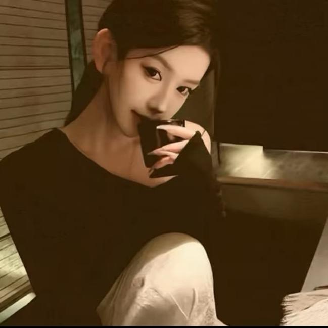 小怡∧