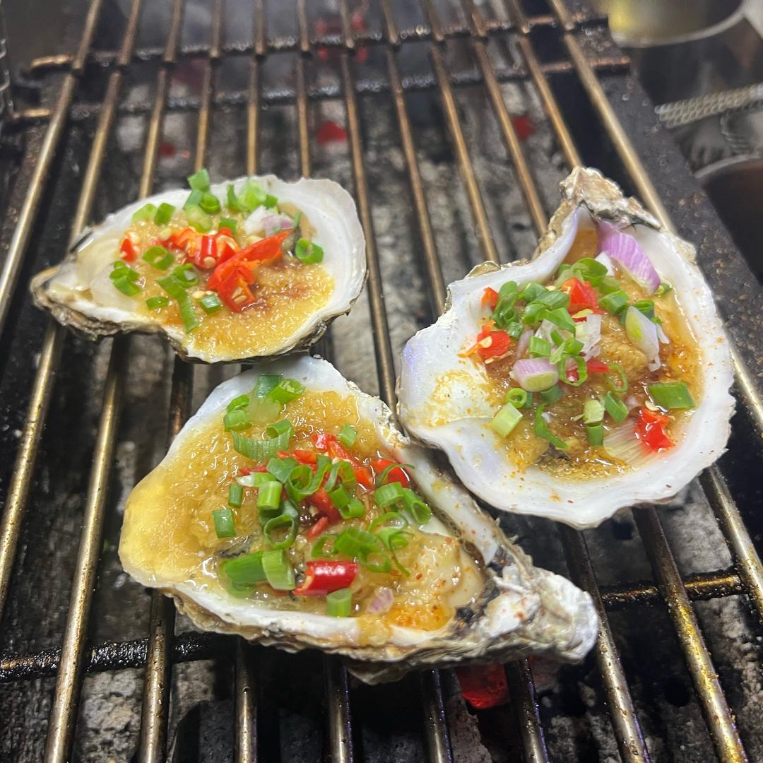 火匠烧烤（生烤鸡架是特色）