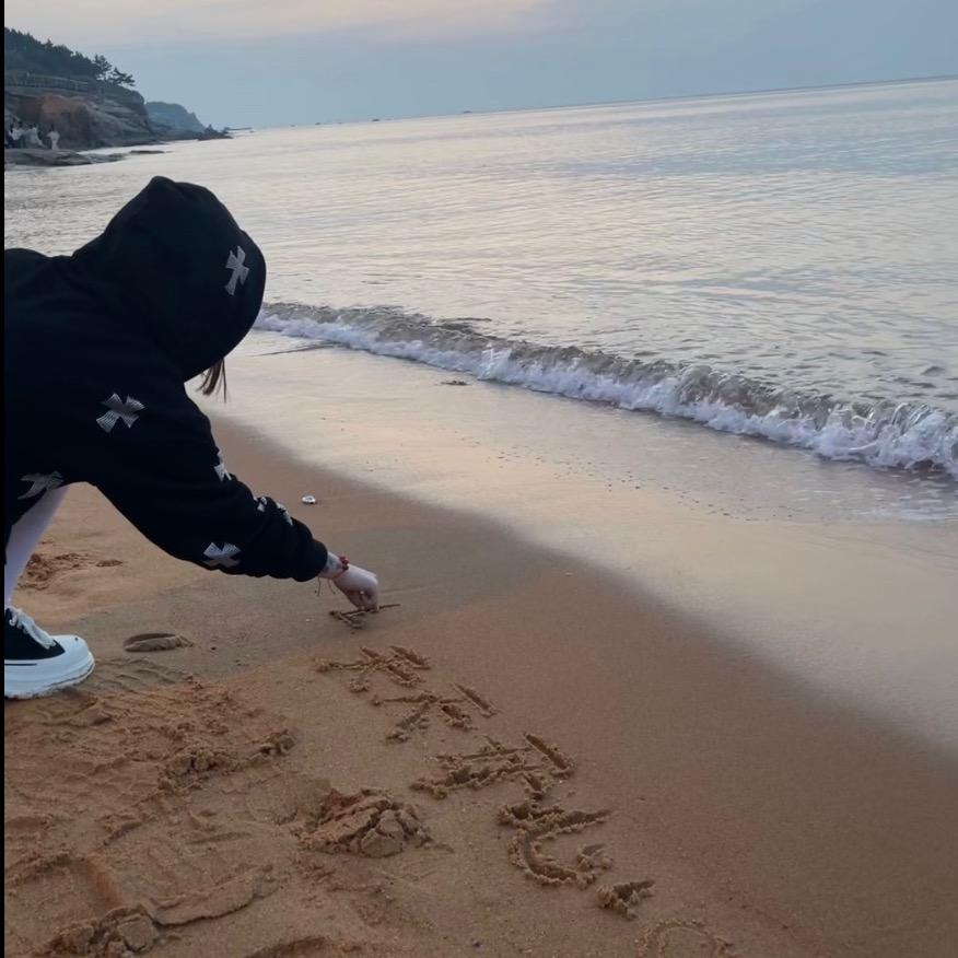 ￴￴ ￴￴ ￴￴￴